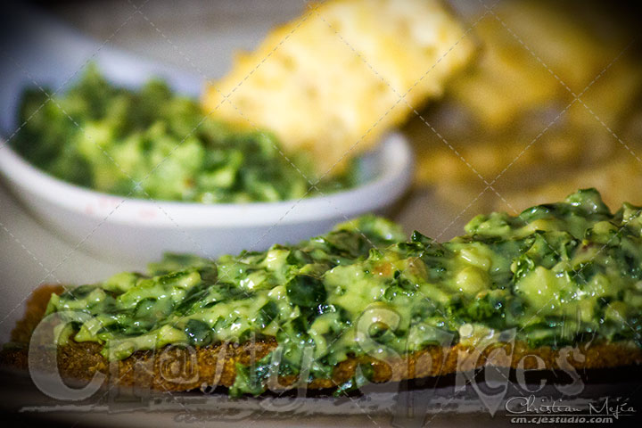Kale Spread with crackers Kale Spread with crackers