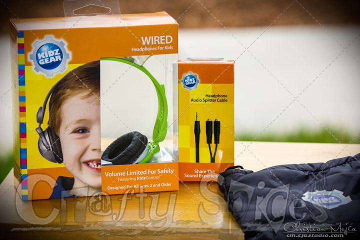 Kidz Gear Headphones, splitter cable and carry bag Kidz Gear Headphones, splitter cable and carry bag