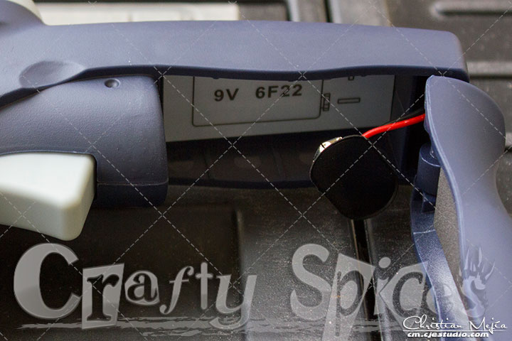 
MeasuPro IRT20 Temperature Gun Non-Contact Infrared Thermometer with Laser Targeting - Battery location