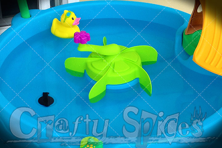 Step2 Duck Pond Water Table - The Spinner Step2 Duck Pond Water Table - The Spinner