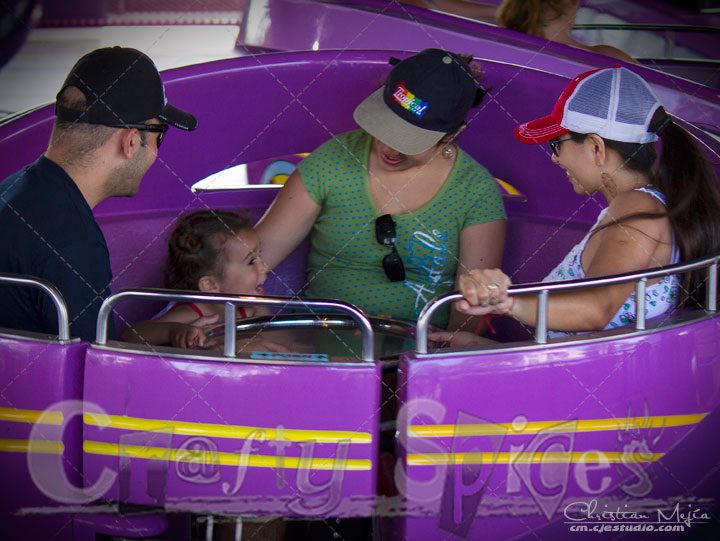 Tio, Tia, Kira and I on a TeaCup like ride. 
